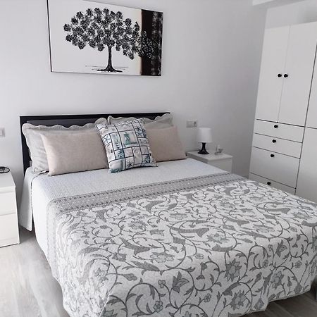 Mare De Deu, Vivienda Vacacional Para Familias Y Mayores De 25 Anos En El Grao De Gandia-Playa Playa de Gandia 외부 사진