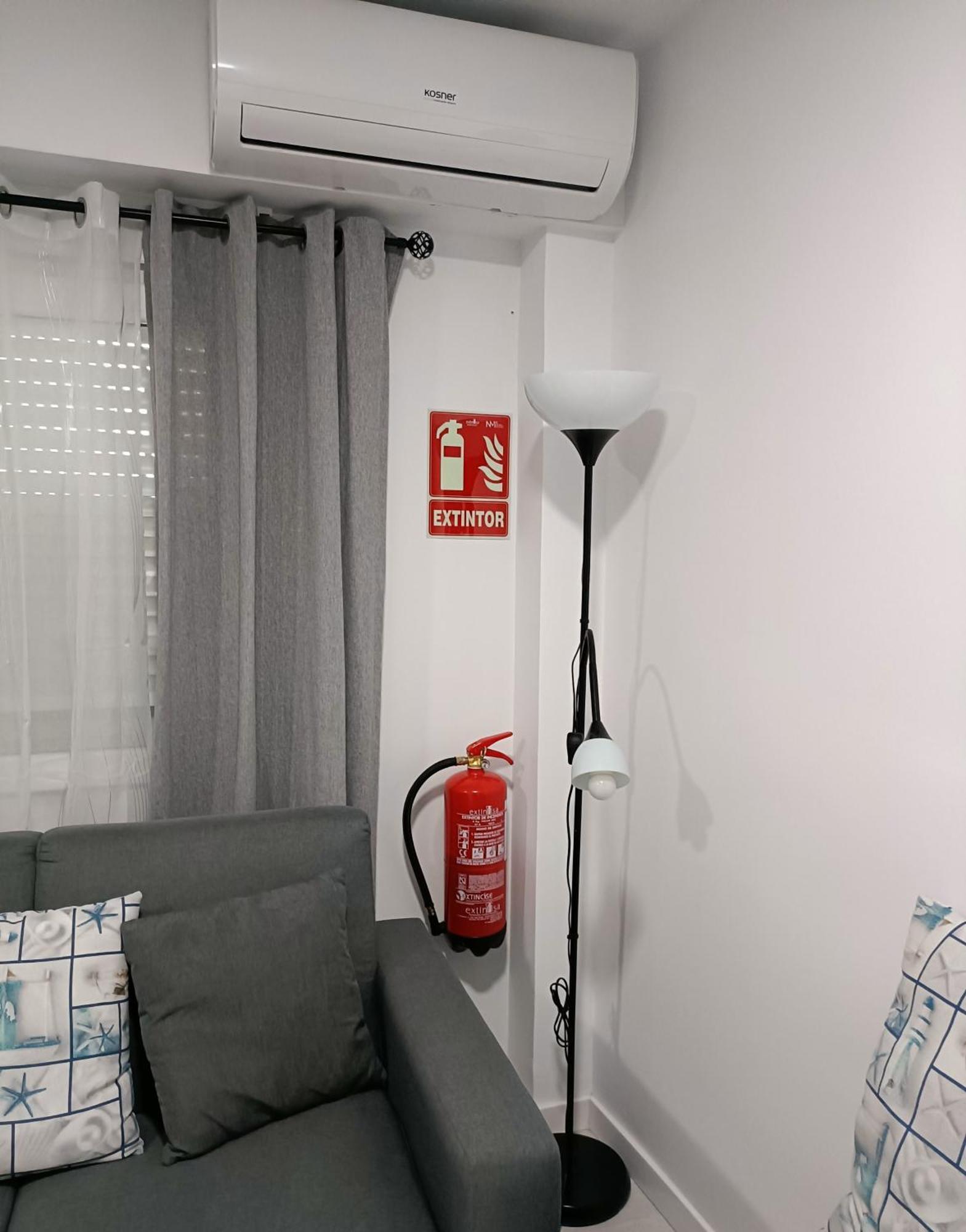 Mare De Deu, Vivienda Vacacional Para Familias Y Mayores De 25 Anos En El Grao De Gandia-Playa Playa de Gandia 외부 사진